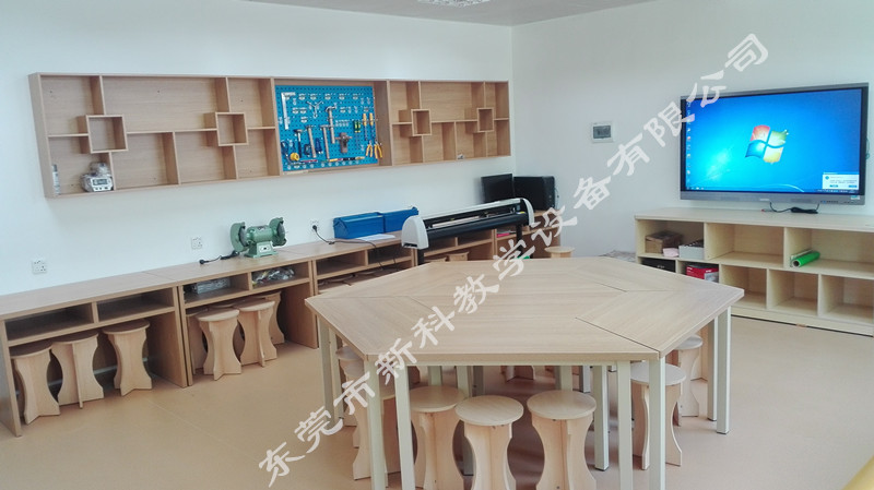 <a href='http://www.hldwj.com' target='1' style='font-size:14px; font-weight:bold; color:#0080ff;'>創(chuàng)客實(shí)驗(yàn)室</a>
