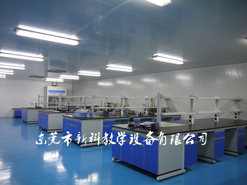 <a href='http://www.hldwj.com/products/63-1.html' target='1' style='font-size:18px; font-weight:bold; color:#000000;'>中央實驗臺</a>案例